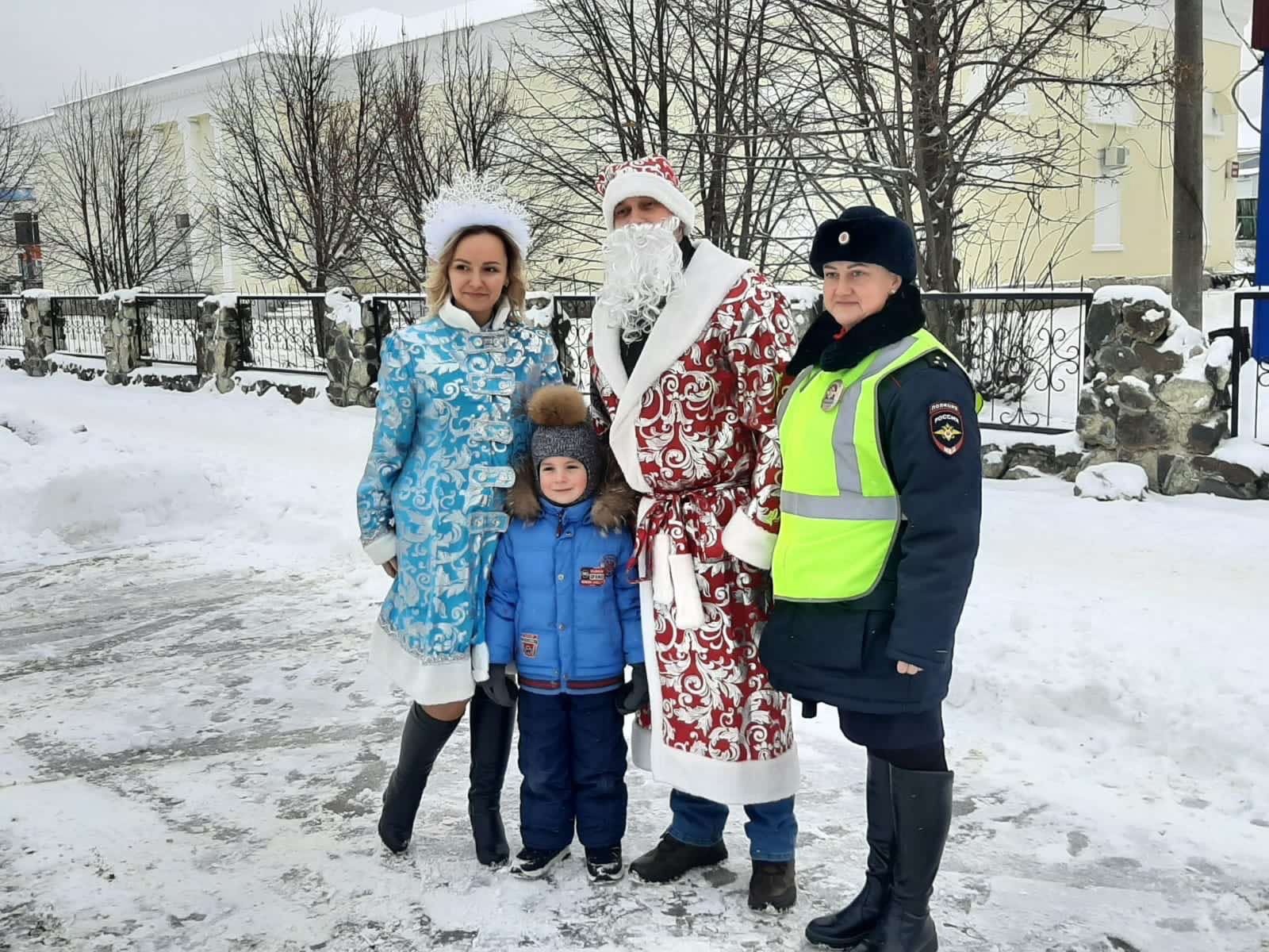 Полицейский Дед Мороз.