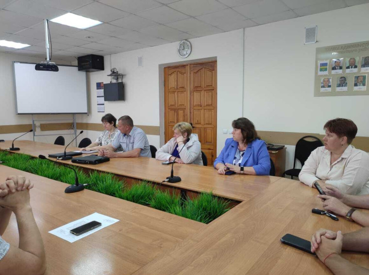 Встреча С Председателями ТОС. Встреча С Председателями ТОС.