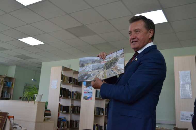 Сенатор РФ Сергей Рябухин посетил Инзенский район и обсудил с представителями районной власти актуальные вопросы развития муниципалитета.